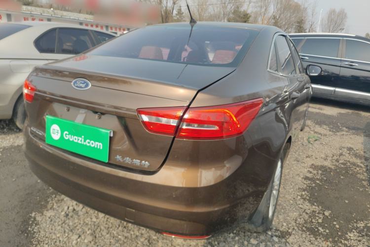 Used Ford Escort 2015 1.5L Automatic Comfort Edition
