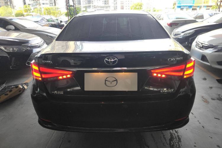 Used Toyota Crown 2015 2.0T Fashion Edition
