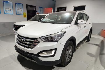 Used Hyundai Santa Fe 2015 2.4L Automatic Two-Wheel Drive Smart Version 5 Seats