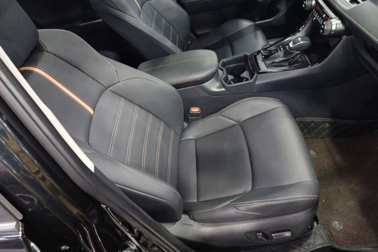 Used Toyota Wildlander 2024 Dual-Motor 2.5L E-CVT Two-Wheel Drive Luxury PLUS Edition
