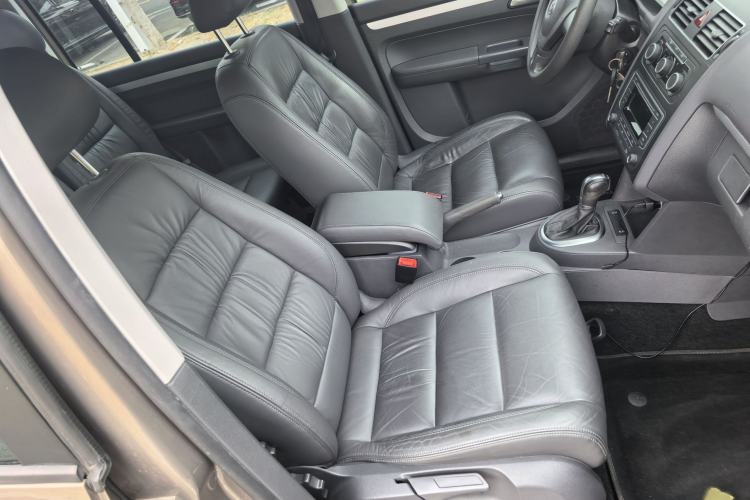 Used Volkswagen Touran 2015 1.4T DSG Comfort Edition 5 Seats
