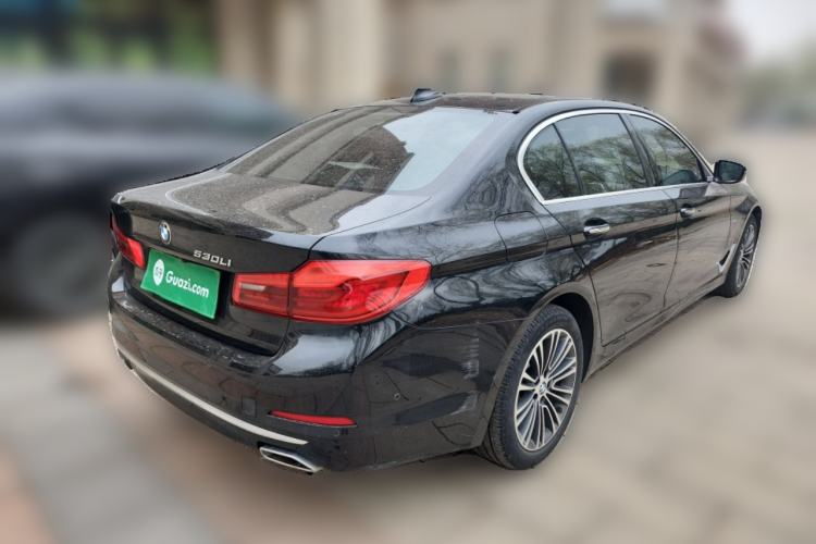 Used BMW 5 Series 2018 Facelifted 530Li Luxury Edition Premium Package
