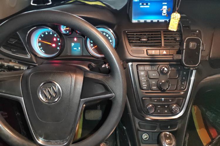 Used Buick Encore 2015 1.4T Automatic Two-Wheel Drive Urban Elite Version
