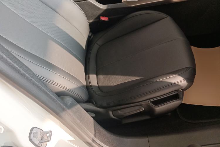 Used Peugeot 408 2016 1.6T Automatic Luxury Edition
