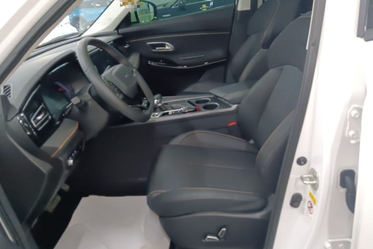 Used Oshan X7 PLUS 2023 Enjoy Edition 1.5T Automatic Prestige Model
