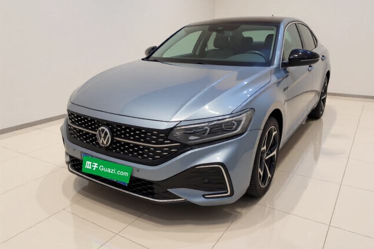 Used Volkswagen Passat 2023 330TSI Starry Luxury Edition