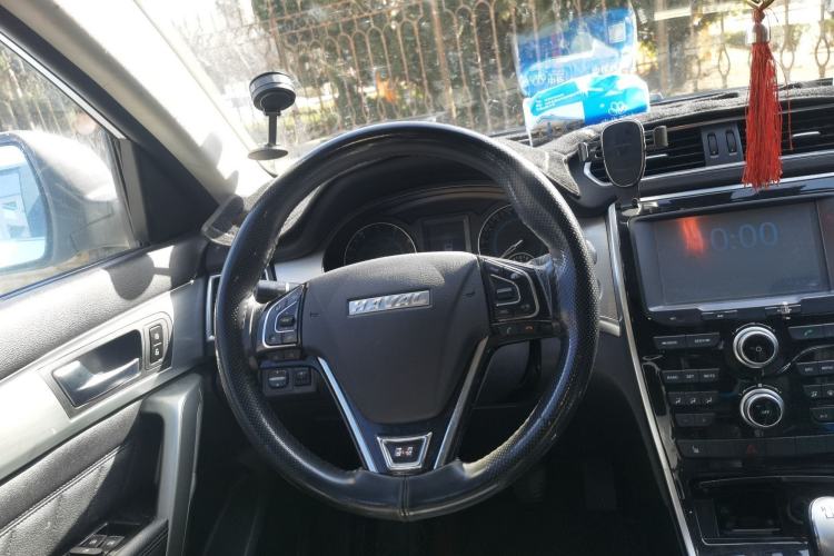 Used Haval H2 2016 Red Label 1.5T Manual Two-Wheel Drive Elite Model