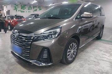 Used Buick GL8 2023 Land Executive Class Comfort Model