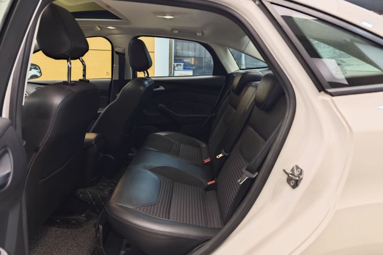 Used Ford Focus 2017 Sedan 1.6L Automatic Fashion Edition Smart Drive Version