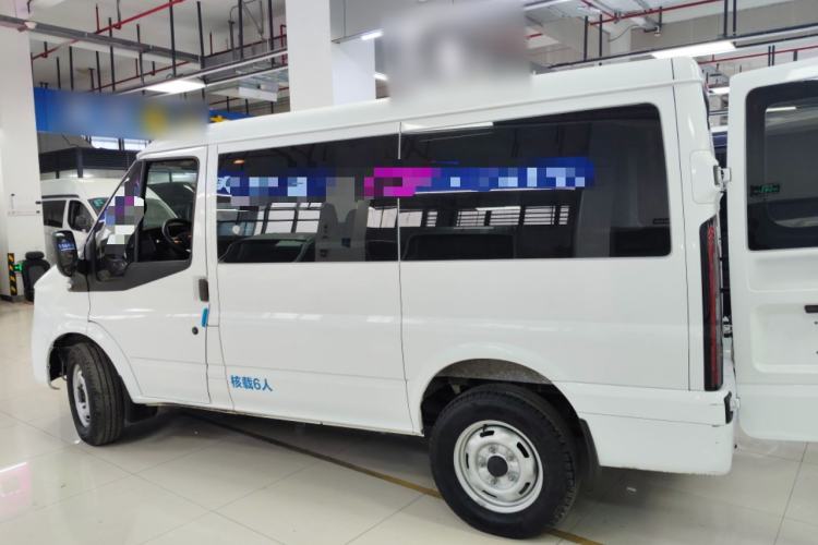 Used JMC Fushun 2023 2.0T Automatic Short-Wheelbase Low-Roof Commercial & Multi-Purpose Passenger Vehicle 6-Seater with Dual-Opening Tailgate

