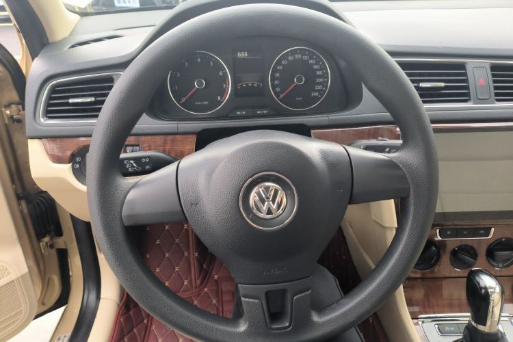 Used Volkswagen Lavida 2013 Restyled Classic 1.6L Automatic Comfort Edition
