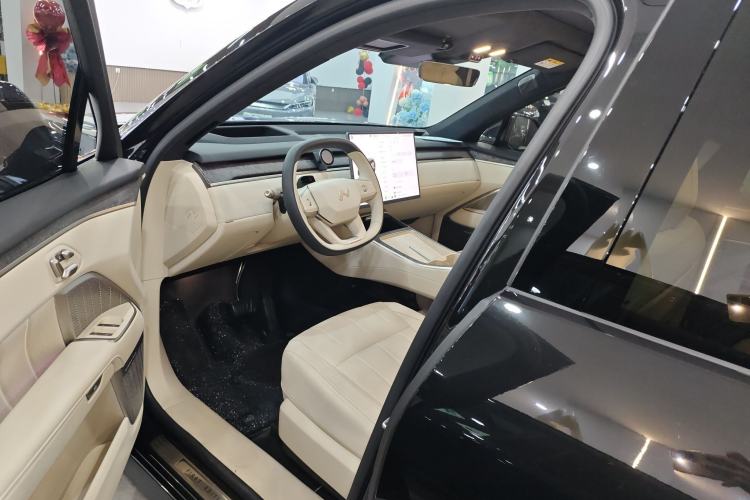 Used ONVO Luxeed L90 
