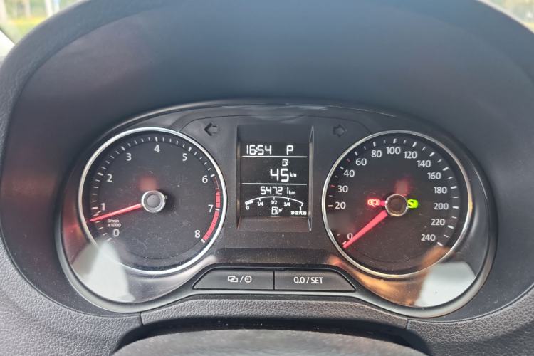 Used Volkswagen Polo 2016 1.6L Automatic Comfort Model
