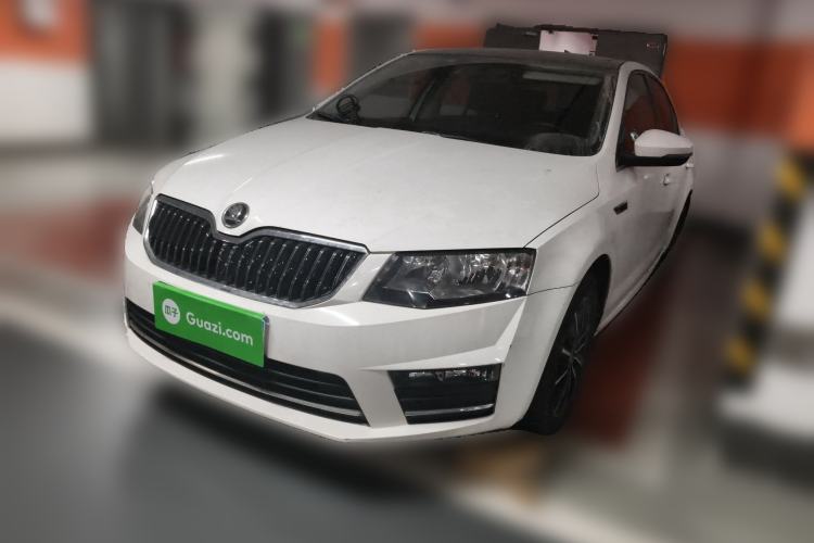 Used Skoda Octavia 2017 1.6L Automatic Smart Drive Edition