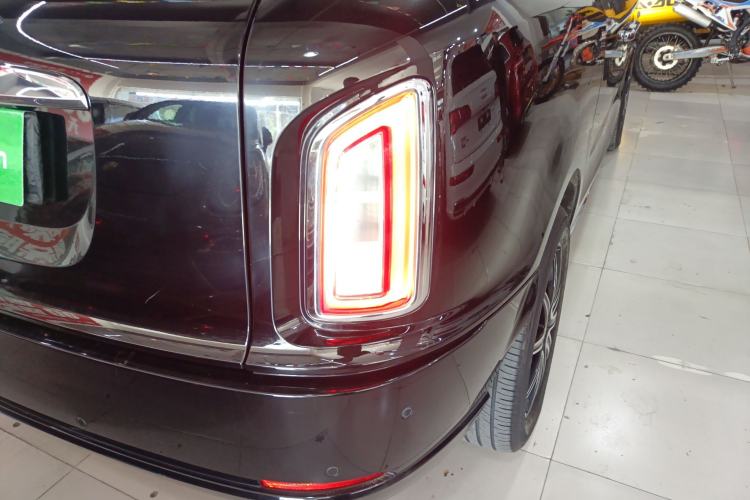 Used  TX 2022 TX5 Extended-Range Space Enjoyment Edition
