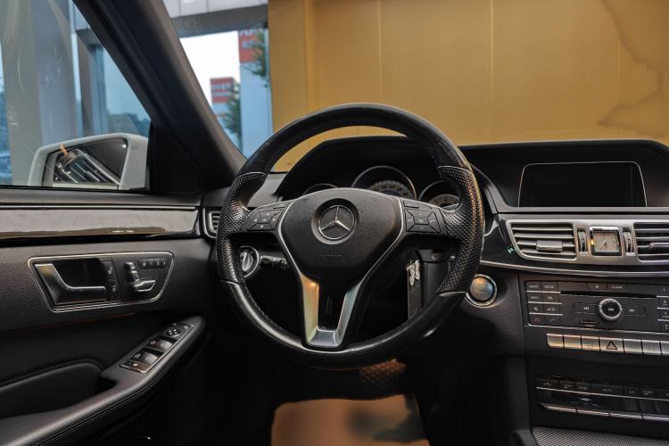 Used Mercedes-Benz E-Class 2015 Facelift E 200 L Sport Edition