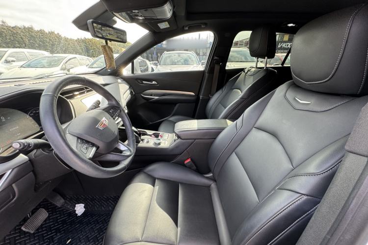 Used Cadillac XT4 2023 28T Two-Wheel-Drive Luxury Version