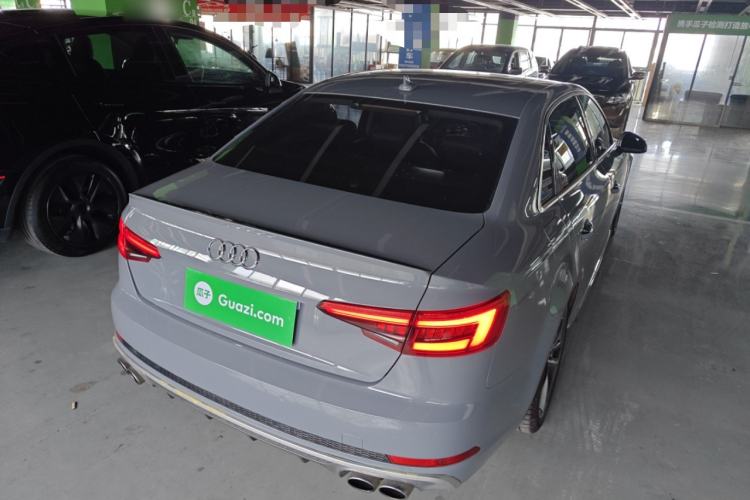 Used Audi A4L 2017 Plus 40 TFSI Sport Model
