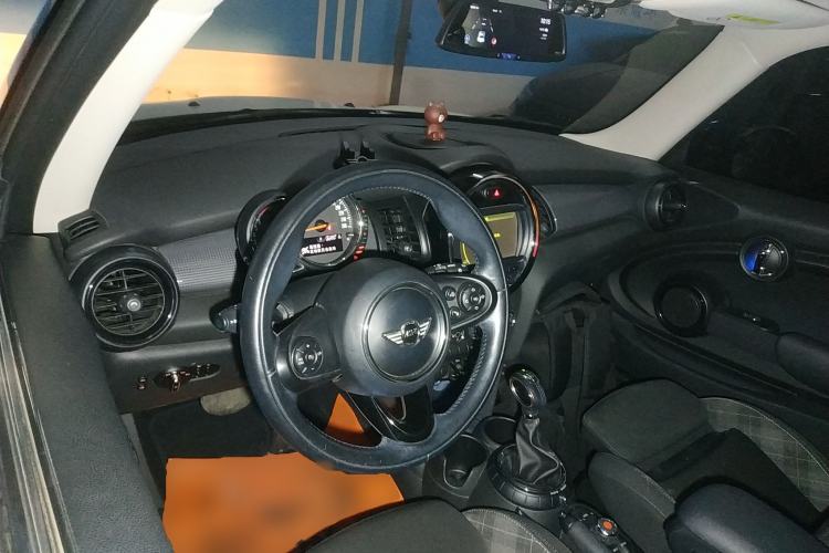 Used  MINI 2016 1.5T COOPER
