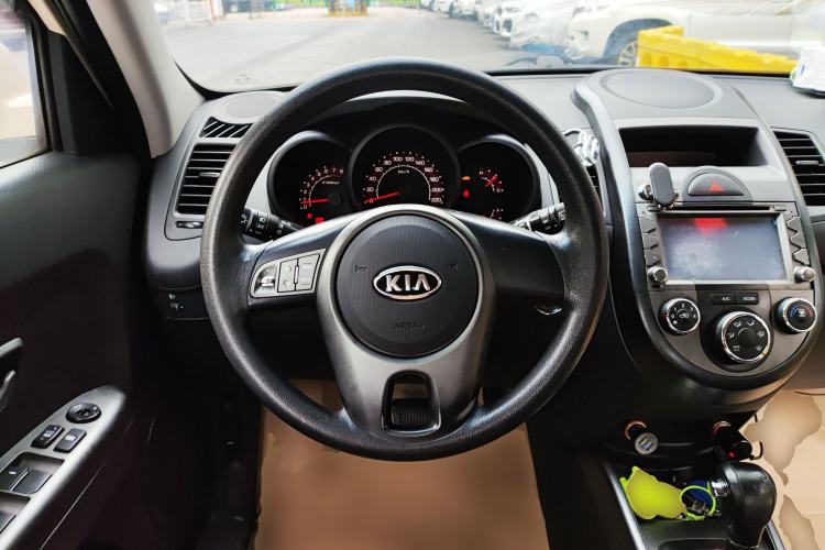 Used Kia Soul 2013 1.6L AT GL
