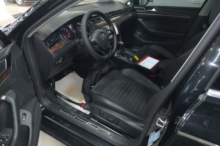 Used Volkswagen Magotan 2018 330TSI DSG Luxury Model