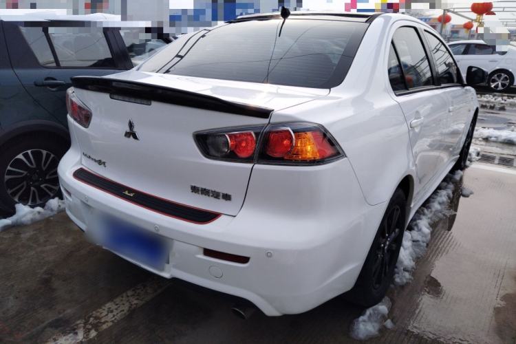 Used Mitsubishi Lancer EX 2016 1.8L CVT Black-and-White Retro Edition