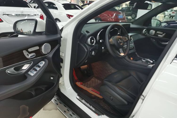 Used Mercedes-Benz GLC 2016 GLC 260 4MATIC Dynamic Edition
