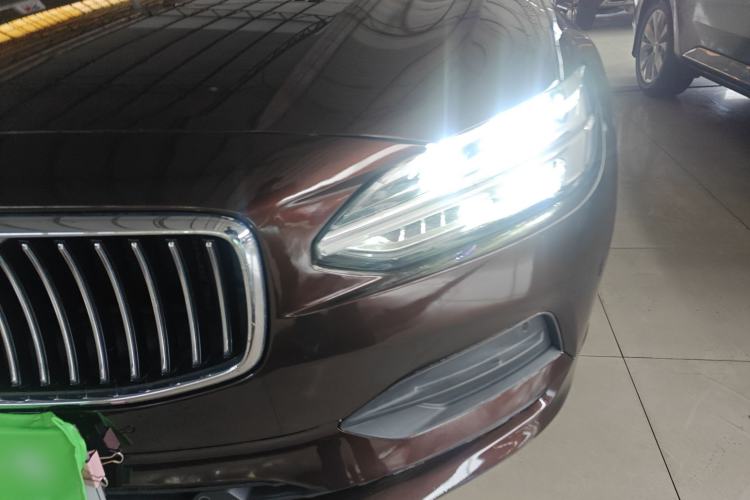 Used Volvo S90 2018 T4 Zhiyuan Edition
