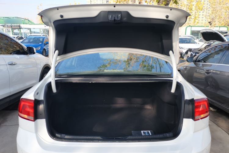 Used Volkswagen Lamando 2017 230TSI DSG Fashion Edition
