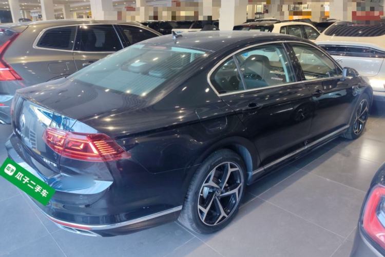 Used Volkswagen Magotan 2023 2 Million Units Commemorative Edition 330TSI DSG Luxury Version
