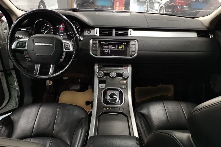 Used Land Rover Range Rover Evoque 2016 2.0T SE Smart Glow Edition
