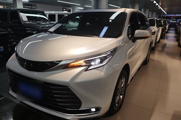 Used Toyota Sienna 2024 2.5L Hybrid Four-Wheel Drive Prestige Edition