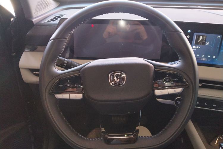 Used Changan CS75 PLUS 2024 3rd Generation Champion Edition 1.5T Intelligent Drive Dynamic Model