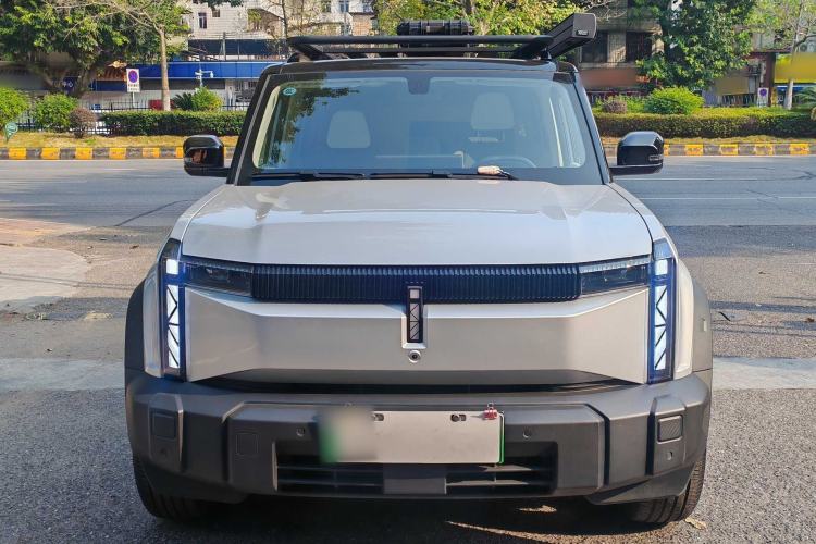 Used  03 2024 401km Range Two-Wheel Drive Coffee Entrepreneur Edition
