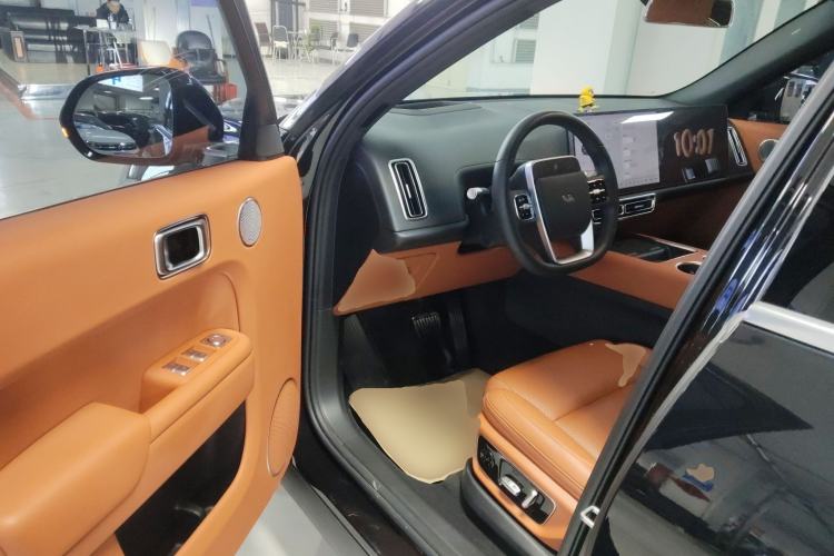 Used Li Auto L7 2023 Pro Model
