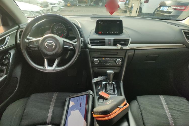 Used Mazda Mazda 3 Axela 2017 Hatchback 1.5L Automatic Luxury Model Emission Standard China V
