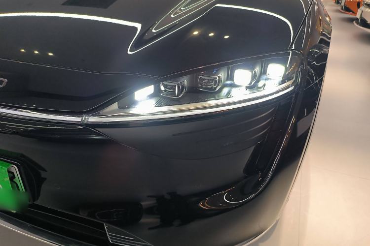 Used Hima Luxeed R7 2024 All-Electric 736 km Ultra
