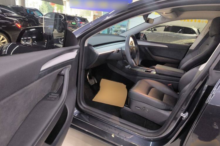 Used Tesla Model Y 2024 Rear-Wheel-Drive Version
