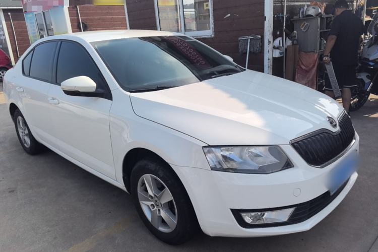 Used Skoda Octavia 2015 1.6L Automatic Eado Edition