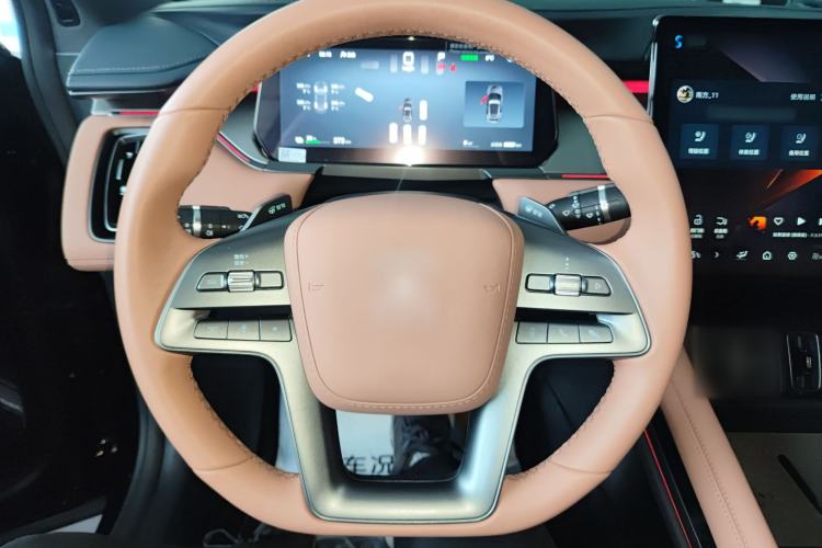 Used BYD Song L EV 2025 Intelligent Driving Version 662 km LiDAR Excellence Edition
