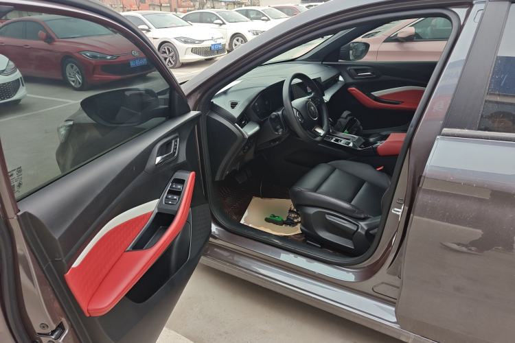 Used MG 5 2022 180 DVVT CVT Youth Luxury Edition
