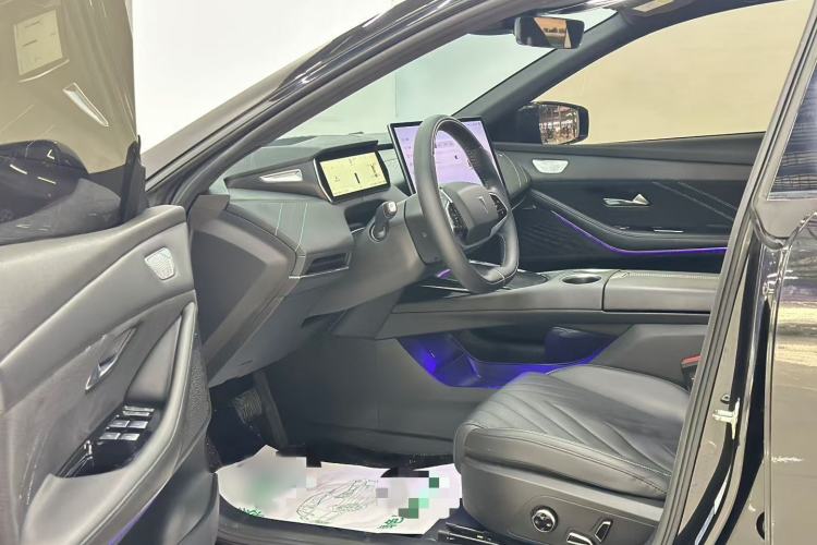 Used  SL03 2023 200Max Range-Extended Version
