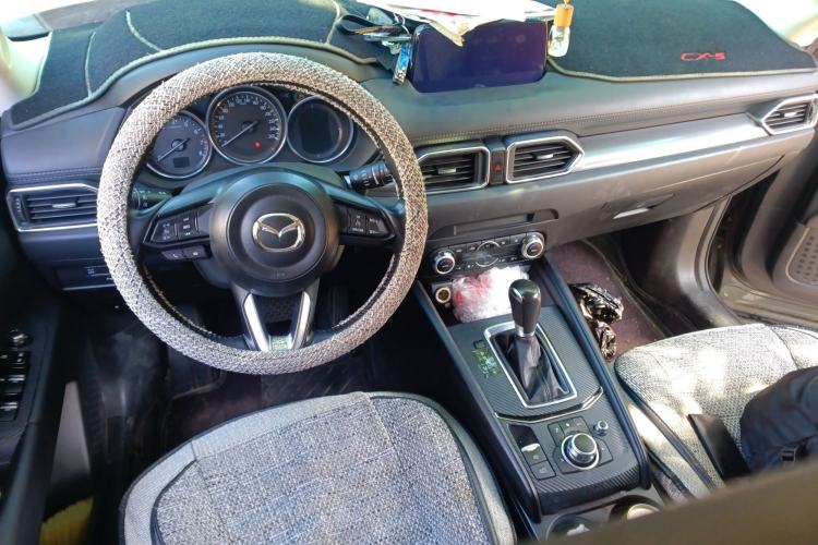 Used Mazda CX-5 2017 2.0L Automatic 2WD ZhiShang Trim China V Standard
