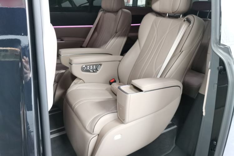 Used XPeng X9 2025 740 Ultra-Long Range Max