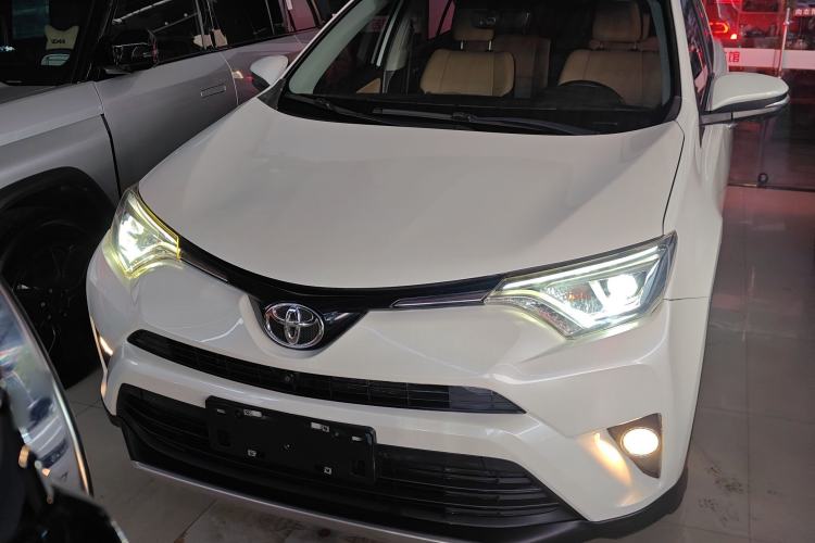 Used Toyota RAV4 2016 2.5L Automatic 4x4 Elite Edition
