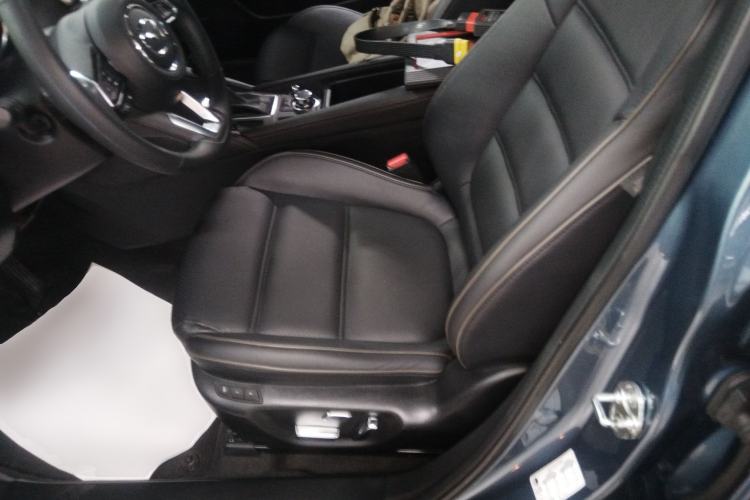 Used Mazda Atenza 2017 2.5L Blue Sky Prestige Edition
