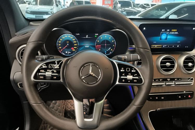 Used Mercedes-Benz GLC 2022 Facelift GLC 260 L 4MATIC Luxury Edition
