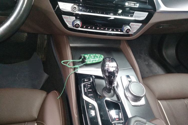 Used BMW 5 Series New Energy 2022 Second Facelift 535Le Pioneer Edition M Sport Package
