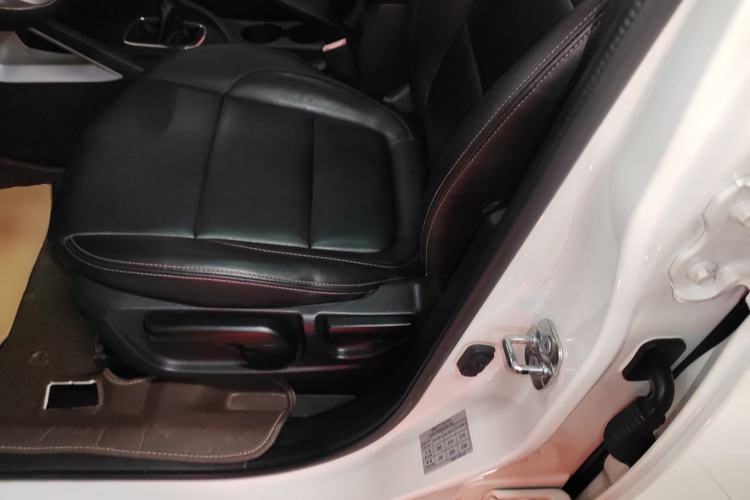 Used Changan CS35 2015 1.6L Manual Luxury Model China V Standard