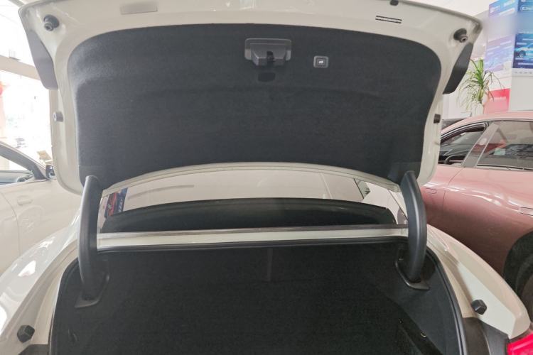 Used  SU7 2024 Rear-Drive Long-Range Intelligent Driving Version
